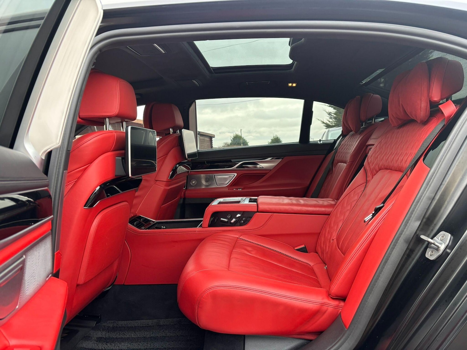 Used BMW 7 Series 2018 for sale - 77279888: Photo 40