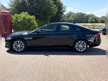 Used Jaguar XF 2018 for sale - 79169529: Photo