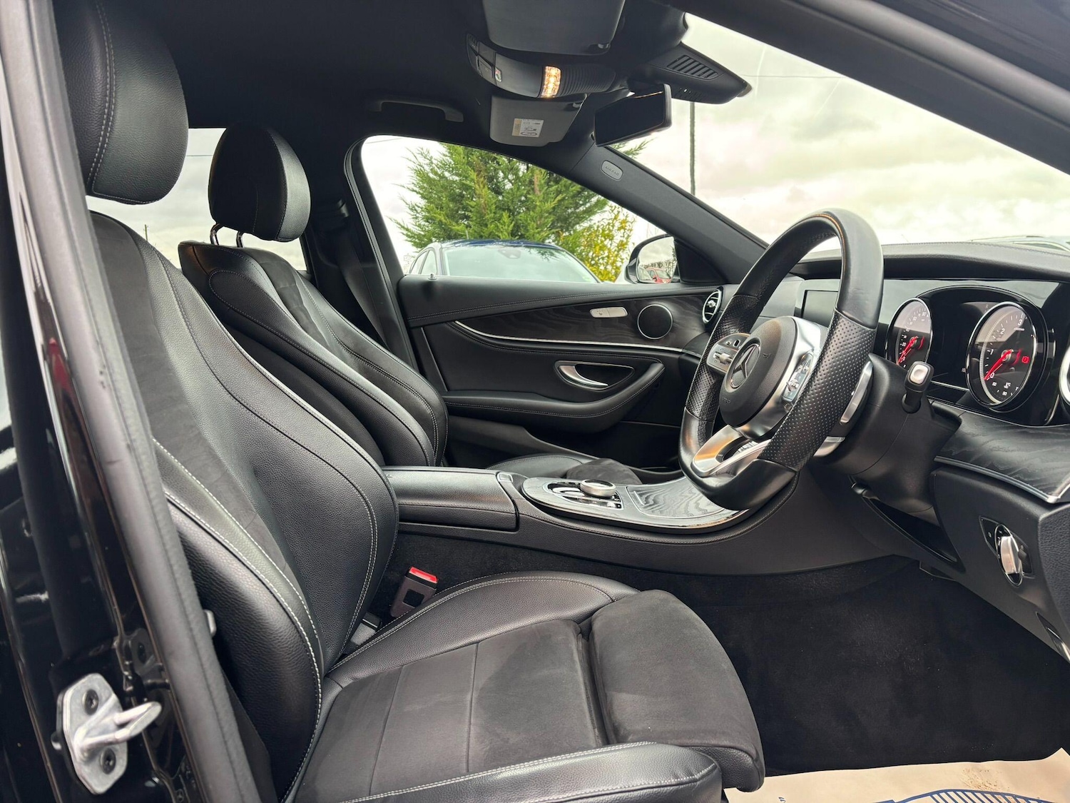 Used Mercedes-Benz E Class 2018 for sale - 77254984: Photo 11