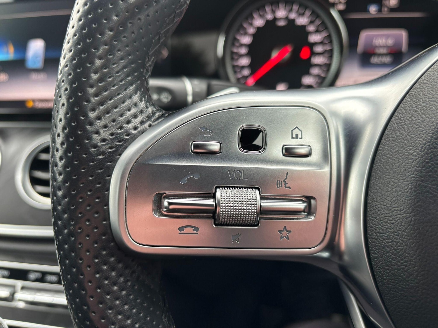 Used Mercedes-Benz E Class 2018 for sale - 77254984: Photo 27