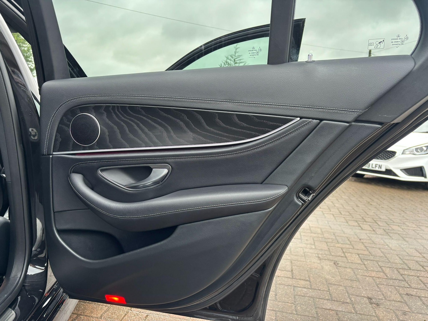 Used Mercedes-Benz E Class 2018 for sale - 77254984: Photo 43