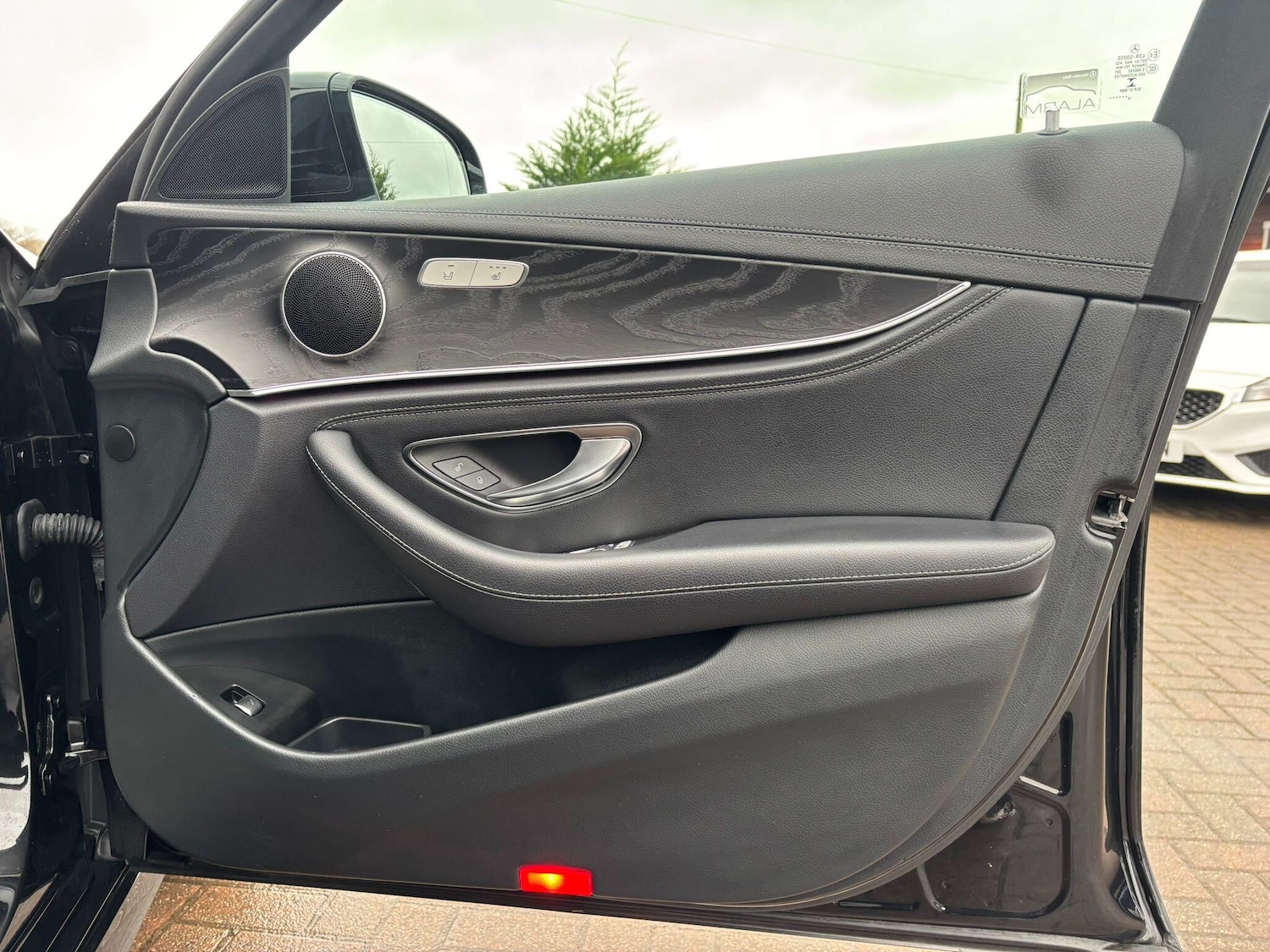 Used Mercedes-Benz E Class 2018 for sale - 77254984: Photo 44