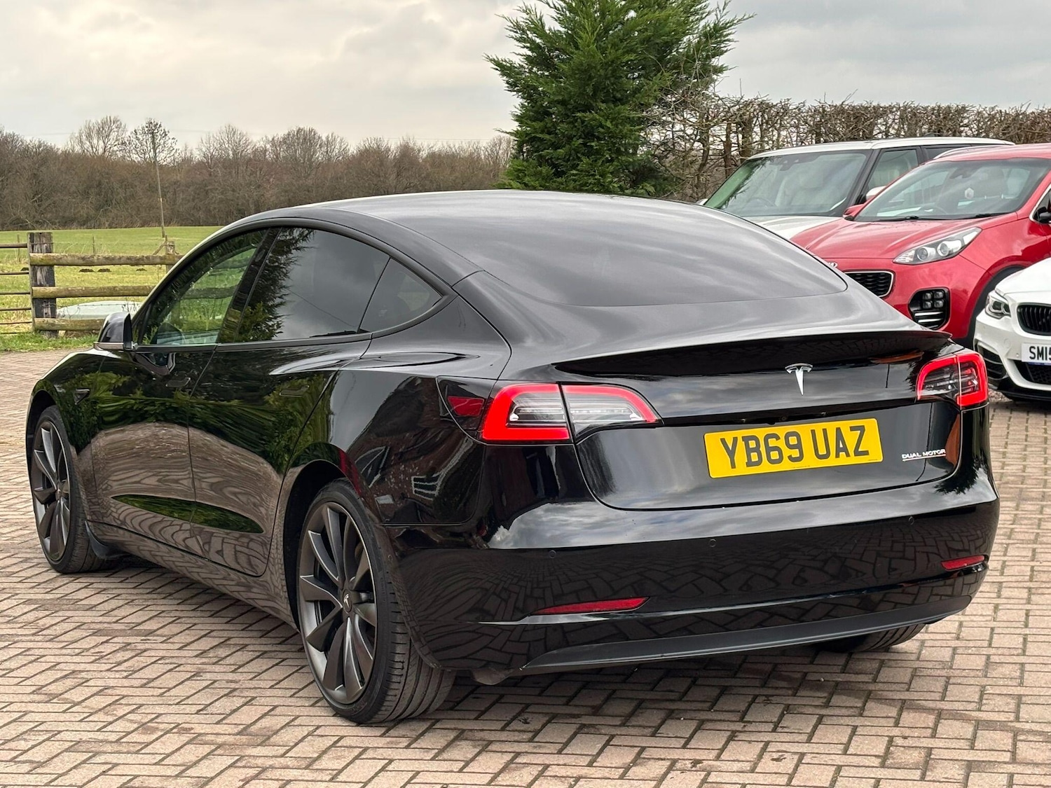 Used Tesla Model 3 2019 for sale - 77331459: Photo 4