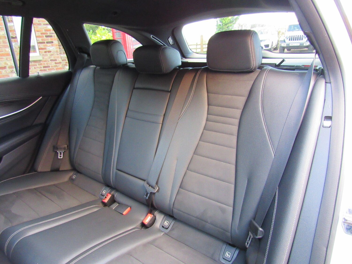 Used Mercedes-Benz E Class 2017 for sale - 76982867: Photo 16