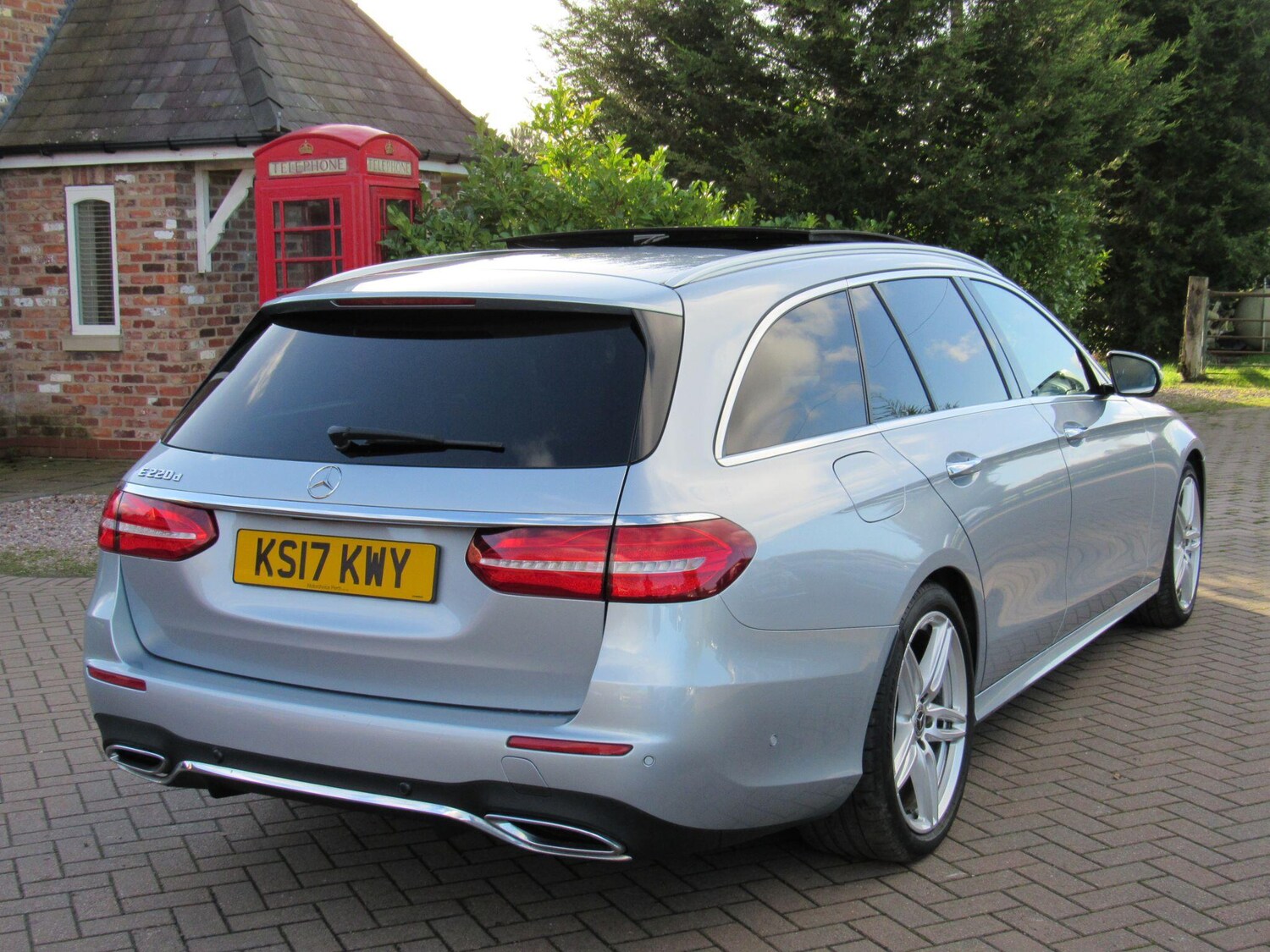 Used Mercedes-Benz E Class 2017 for sale - 76982867: Photo 19