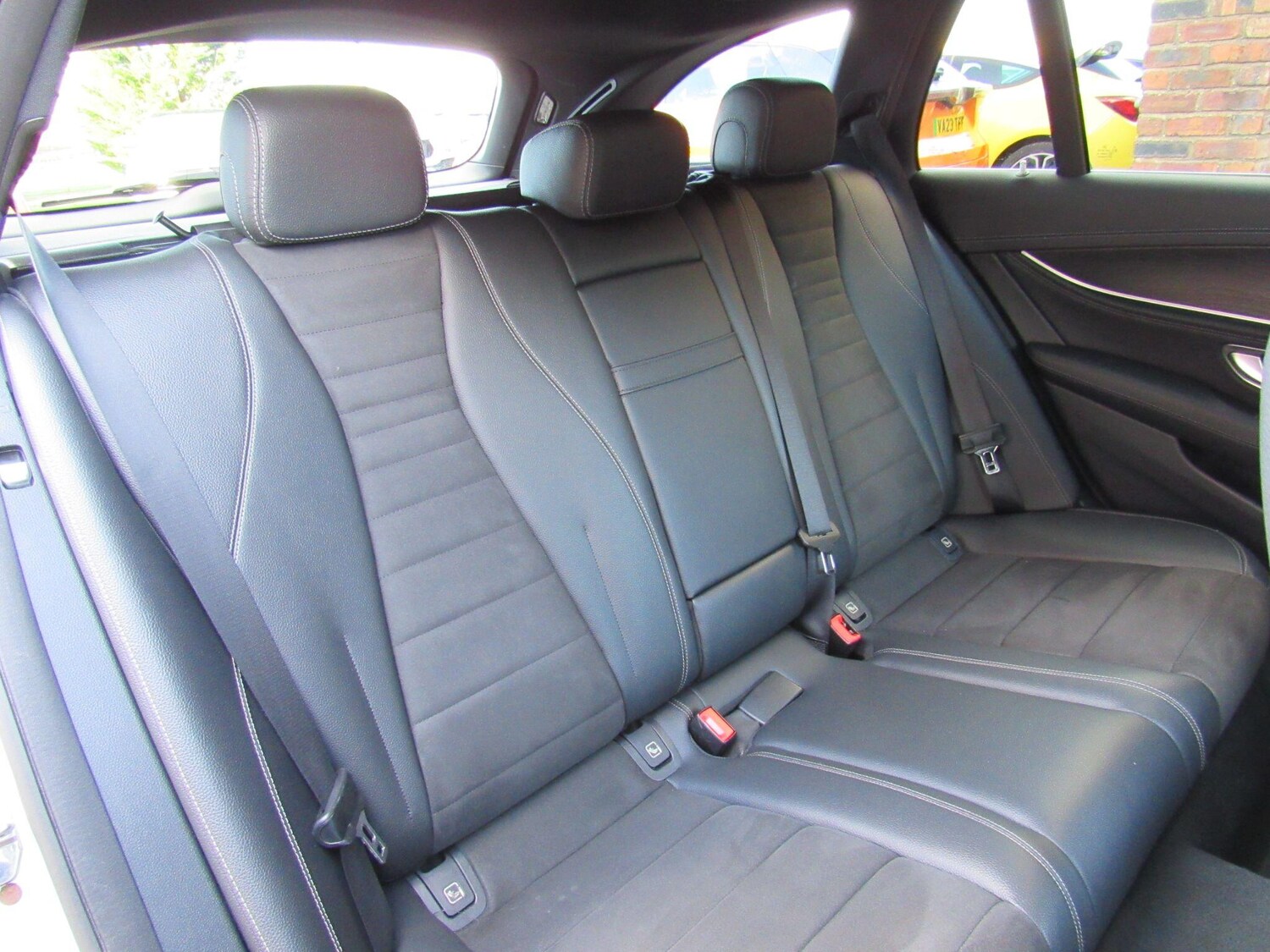 Used Mercedes-Benz E Class 2017 for sale - 76982867: Photo 25