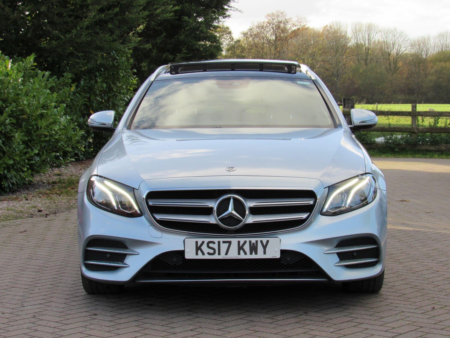 Used Mercedes-Benz E Class 2017 for sale - 76982867: Photo 7