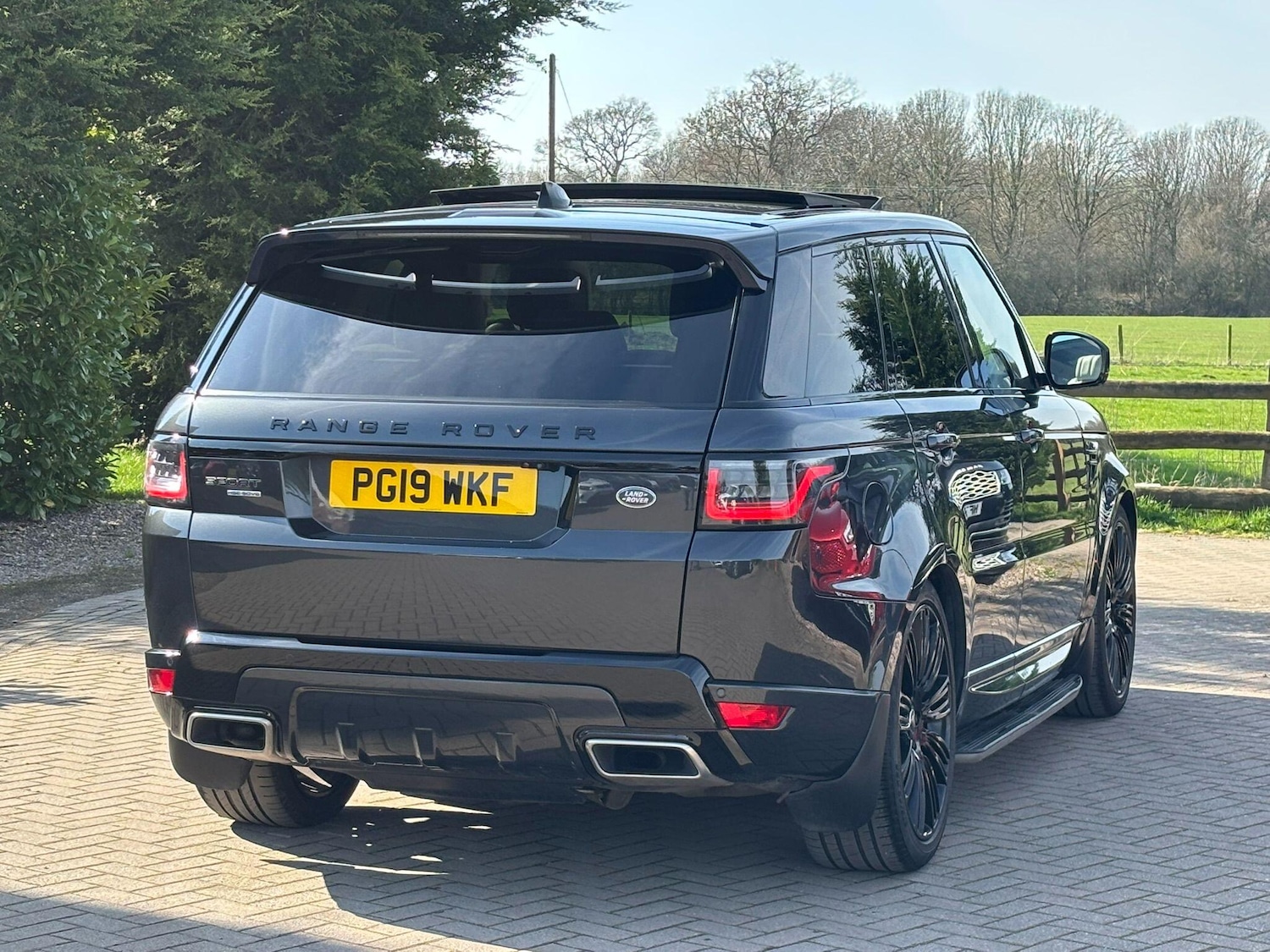 Used Land Rover Range Rover Sport 2019 for sale - 77957800: Photo 2