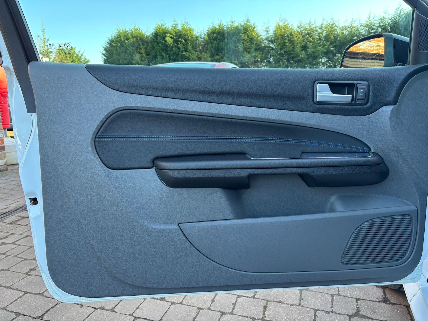 Used Ford Focus 2010 for sale - 77769008: Photo 28