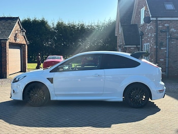 Used Ford Focus 2010 for sale - 77769008: Photo