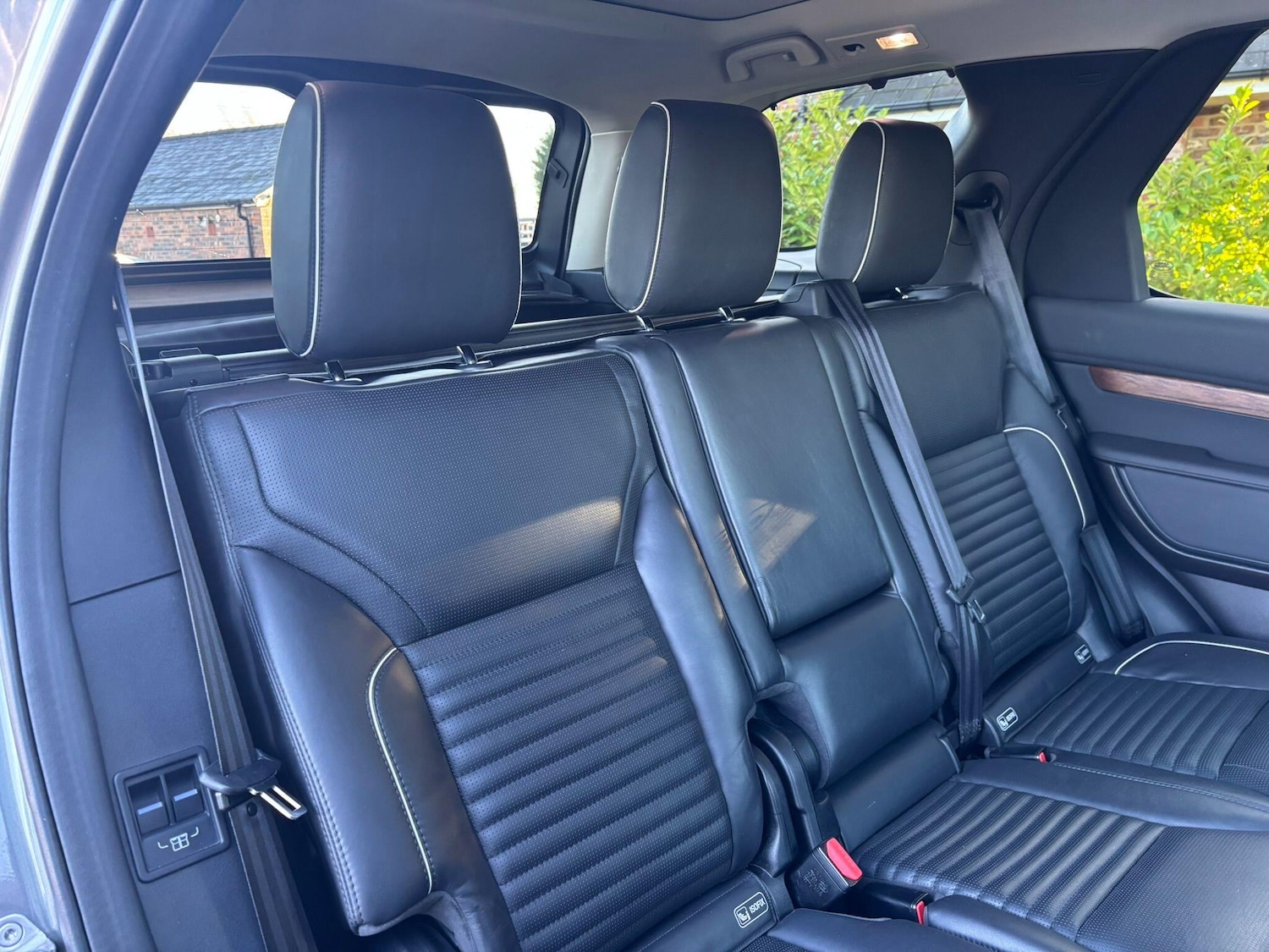 Used Land Rover Discovery 2018 for sale - 76982859: Photo 13