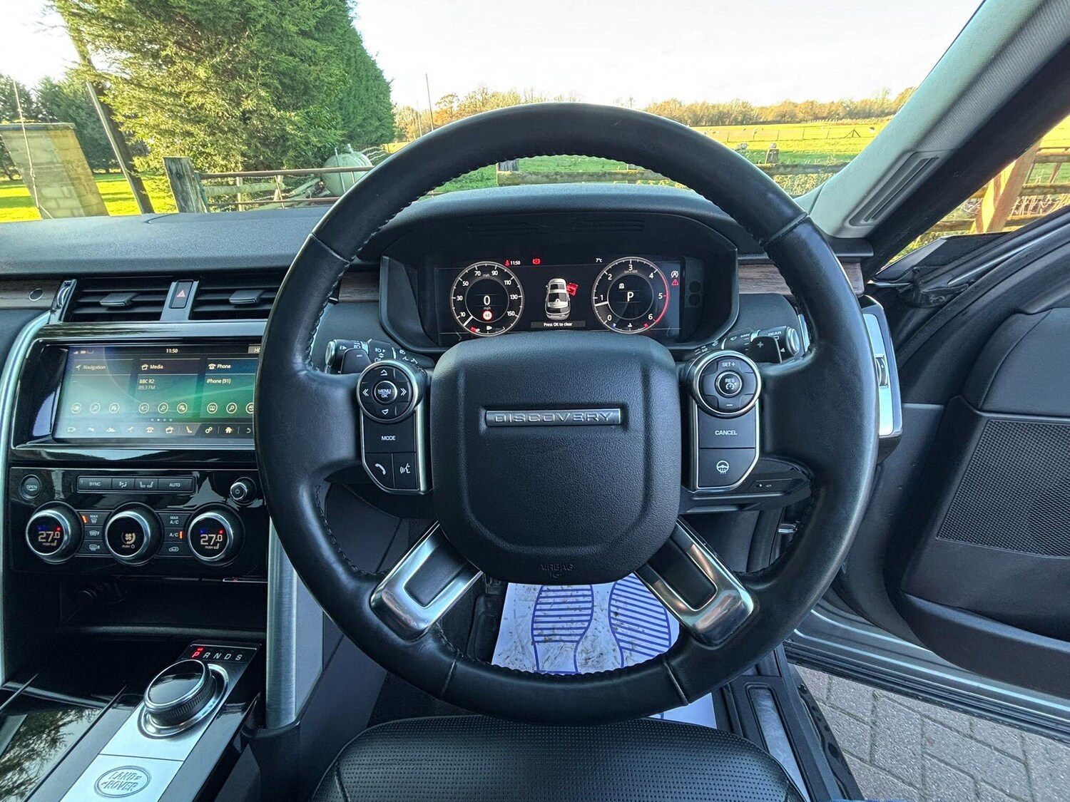 Used Land Rover Discovery 2018 for sale - 76982859: Photo 37