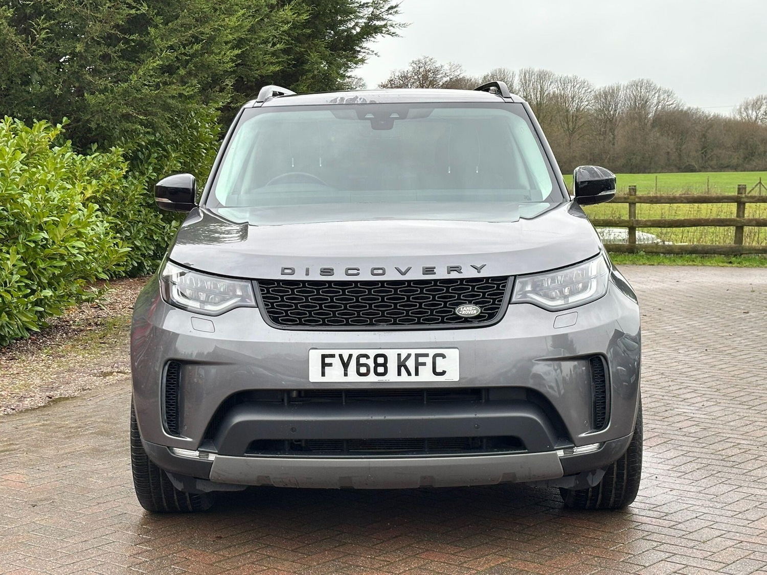 Used Land Rover Discovery 2018 for sale - 76982859: Photo 5