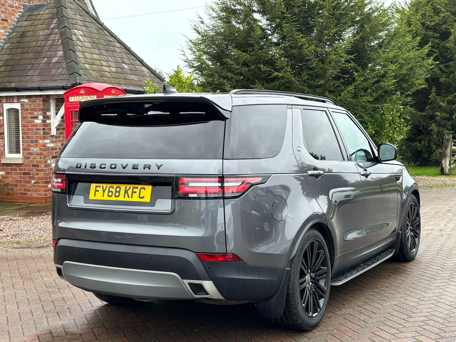 Used Land Rover Discovery 2018 for sale - 76982859: Photo 7