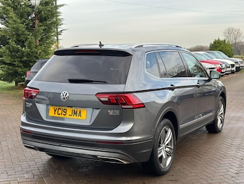 Used Volkswagen Tiguan Allspace 2019 for sale - 76982864: Photo