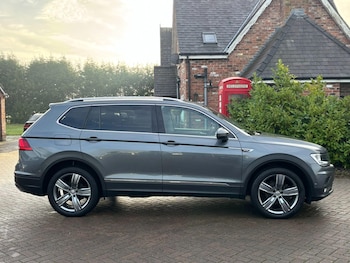 Used Volkswagen Tiguan Allspace 2019 for sale - 76982864: Photo