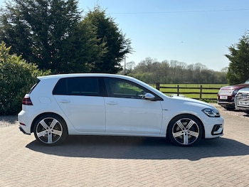 Used Volkswagen Golf 2019 for sale - 79520980: Photo