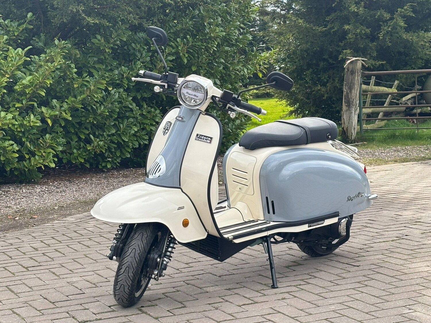 Royal Alloy TG 300 LC E5