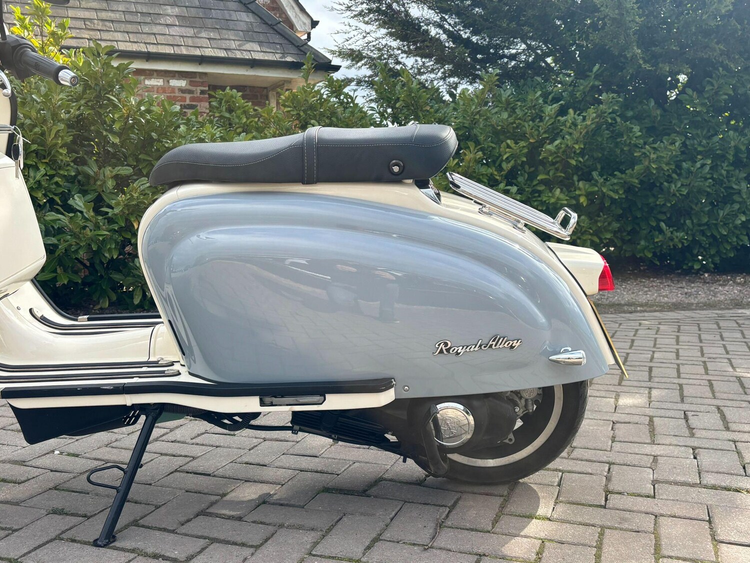 Royal Alloy TG 300 LC E5