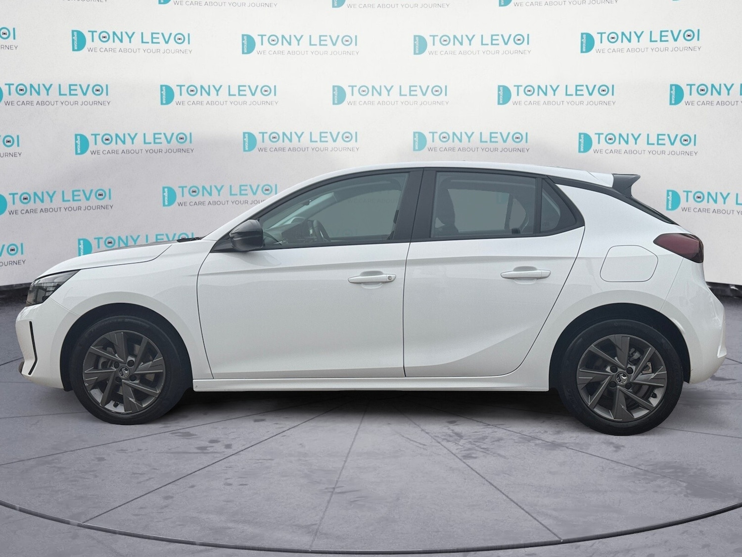 Used Vauxhall Corsa 2023 for sale - 76290023: Photo 2