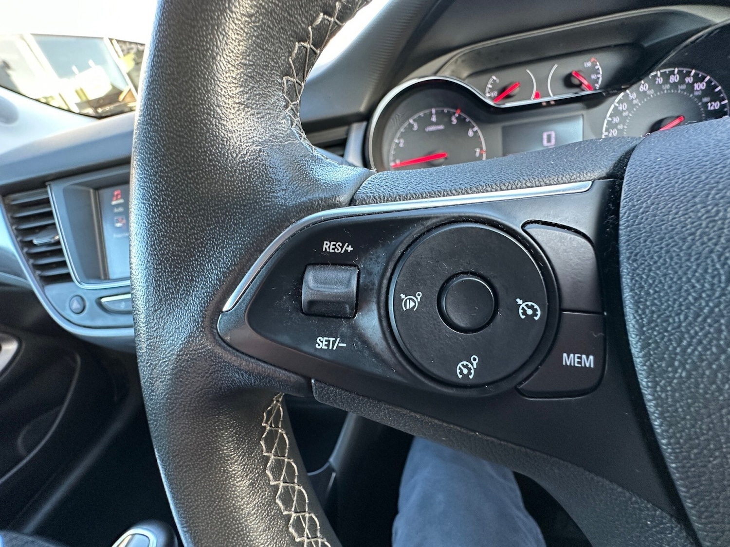 Used Vauxhall Crossland 2022 for sale - 76841928: Photo 28