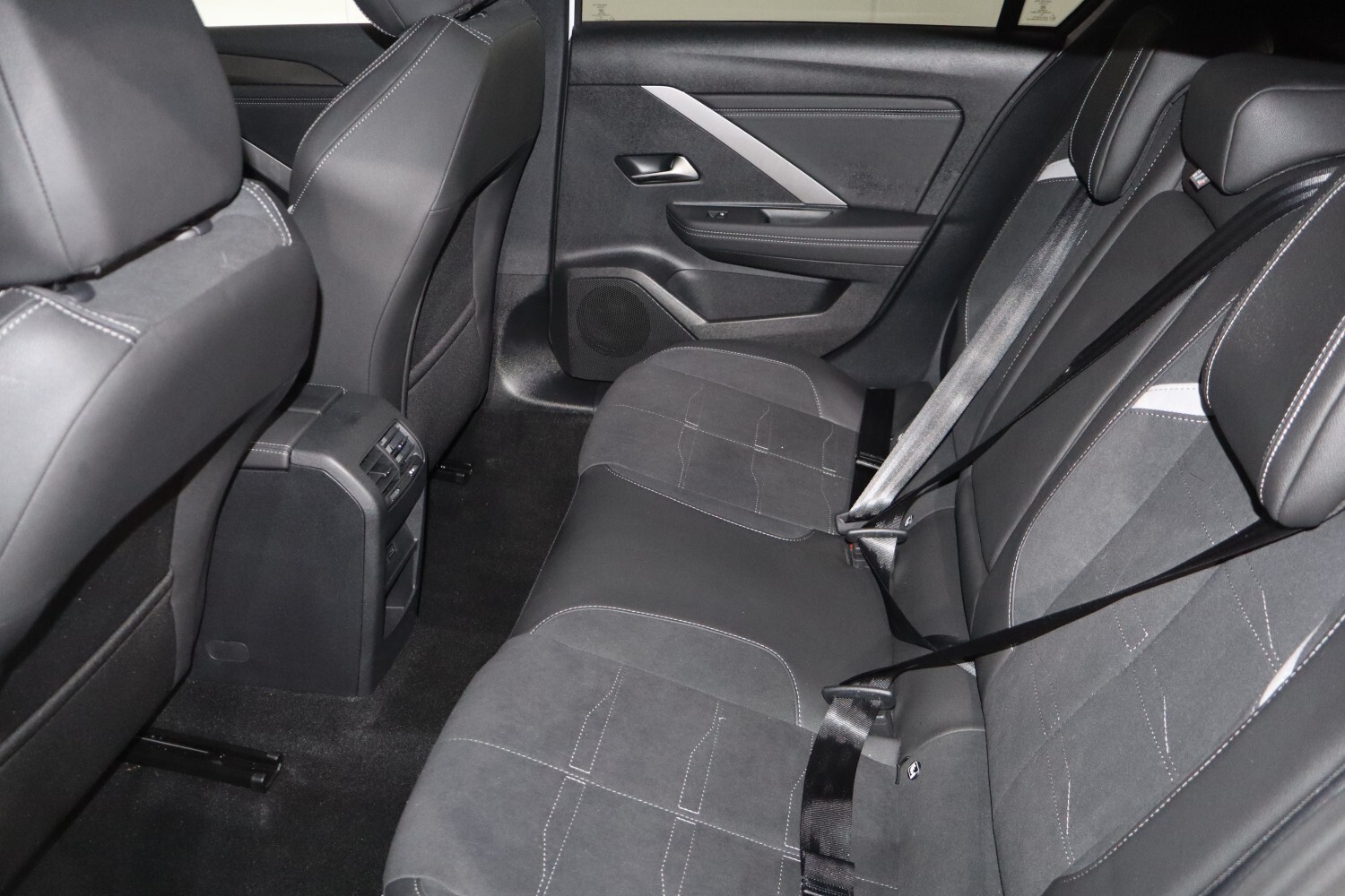 Used Vauxhall Astra 2025 for sale - 76901283: Photo 37