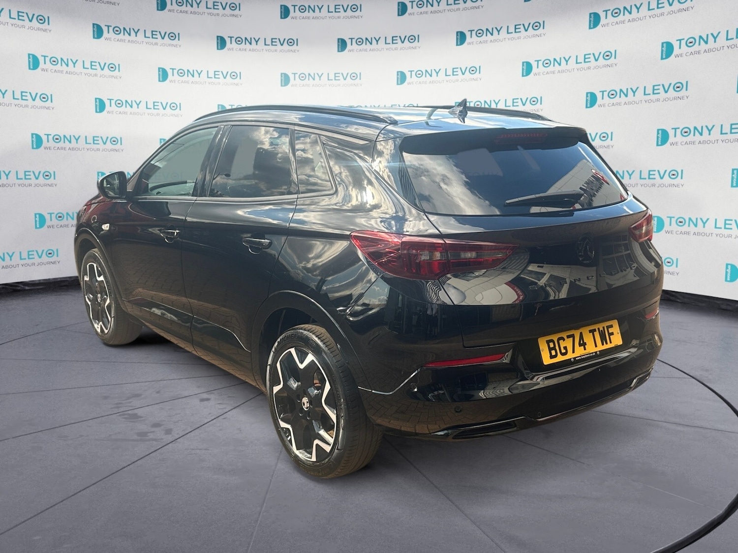 Used Vauxhall Grandland 2024 for sale - 77170568: Photo 3