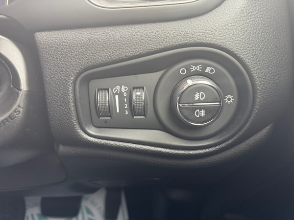 Used Jeep Renegade 2018 for sale - 76289942: Photo 22