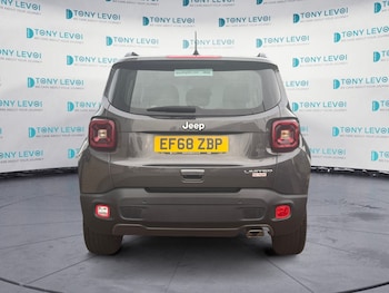 Used Jeep Renegade 2018 for sale - 76289942: Photo 4