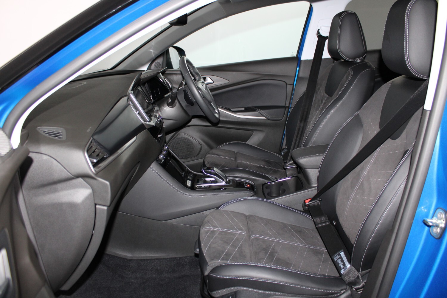 Used Vauxhall Grandland 2023 for sale - 76428313: Photo 13