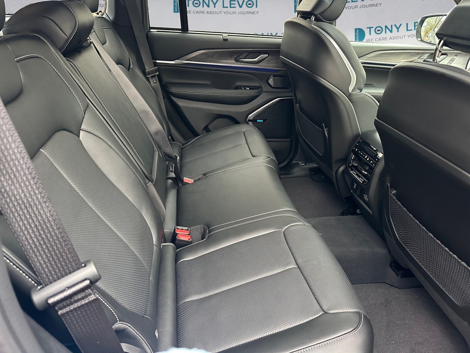 Used Jeep Grand Cherokee 2025 for sale - 76977912: Photo 14