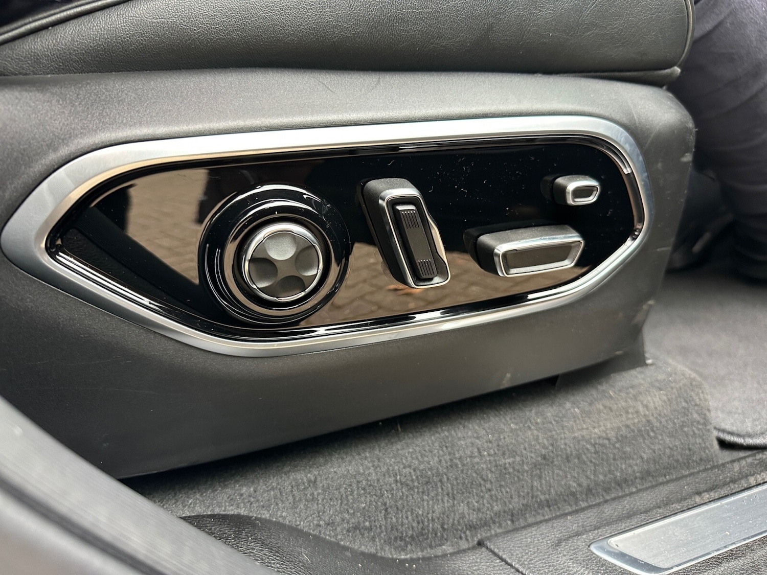 Used Jeep Grand Cherokee 2025 for sale - 76977912: Photo 23