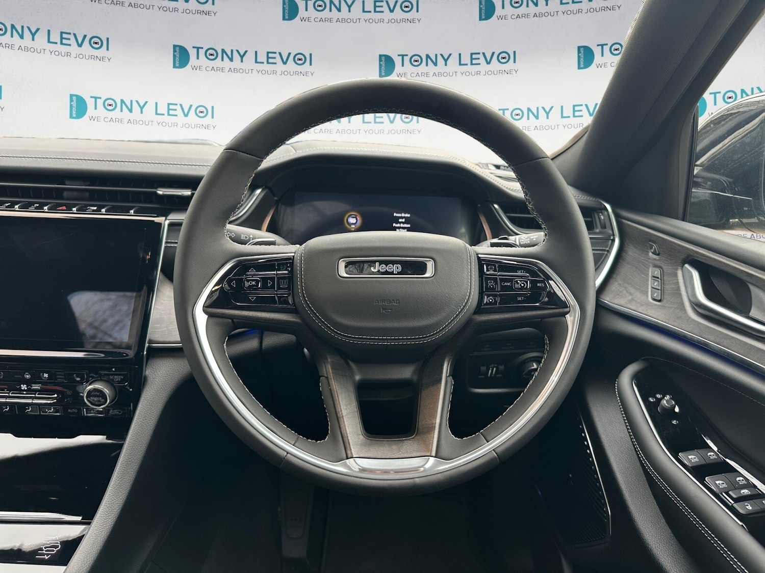 Used Jeep Grand Cherokee 2025 for sale - 76977912: Photo 43