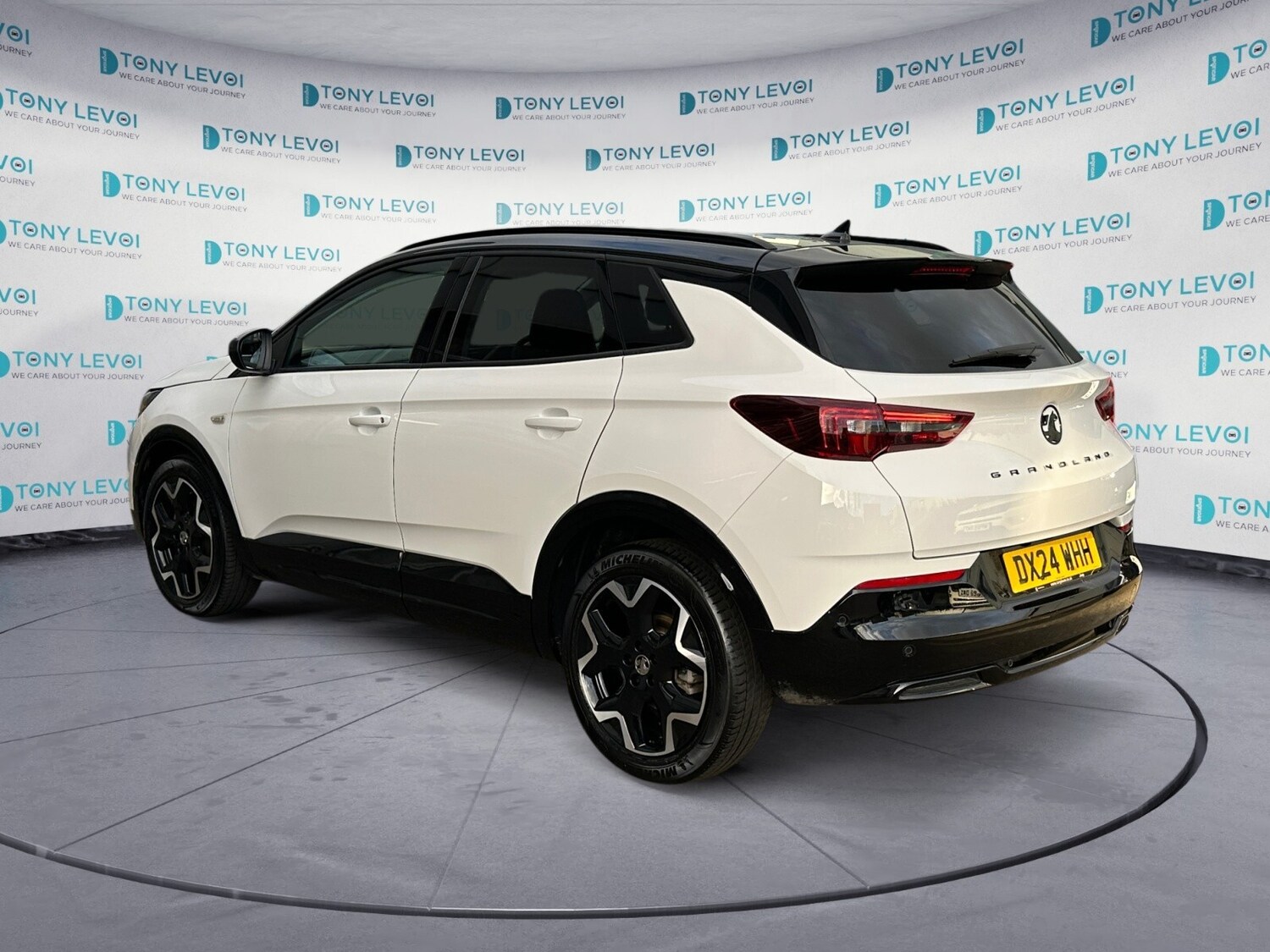 Used Vauxhall Grandland 2024 for sale - 76234038: Photo 3