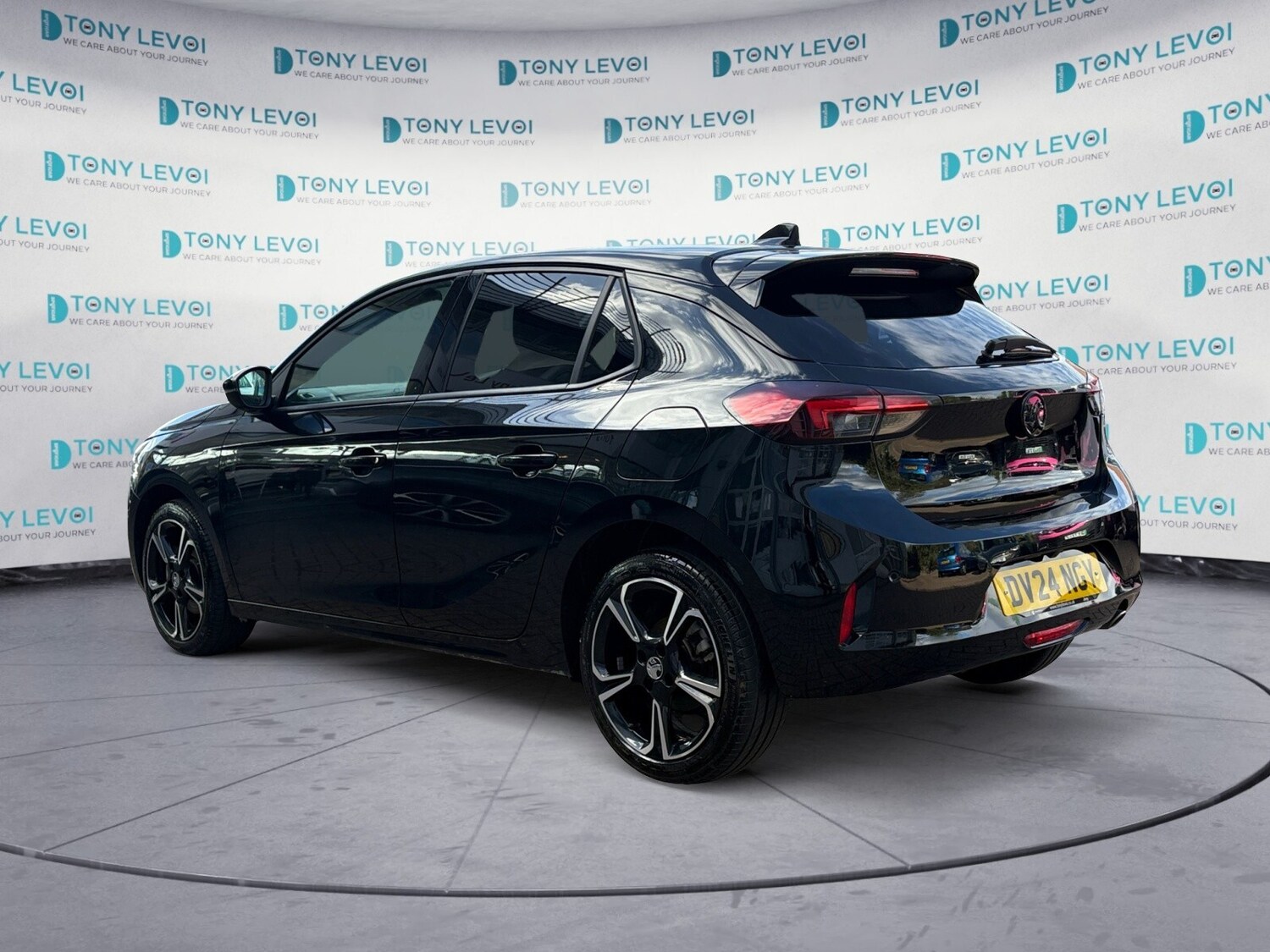 Used Vauxhall Corsa 2024 for sale - 76154960: Photo 4