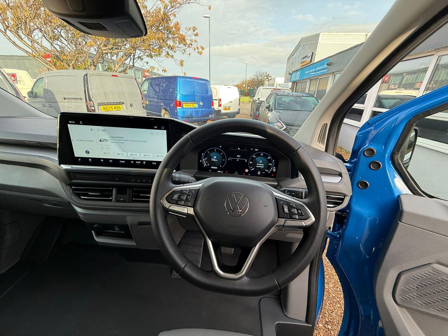 Used Volkswagen Transporter 2025 for sale - 76432896: Photo 5