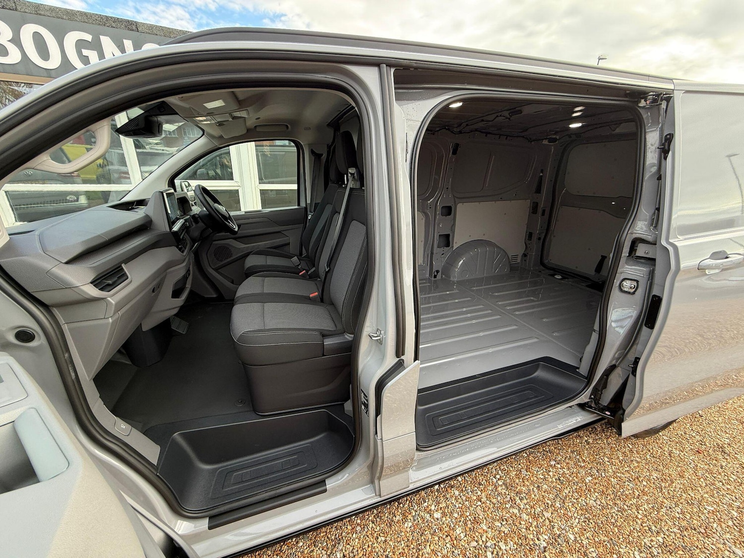 Used Volkswagen Transporter 2025 for sale - 76573722: Photo 12