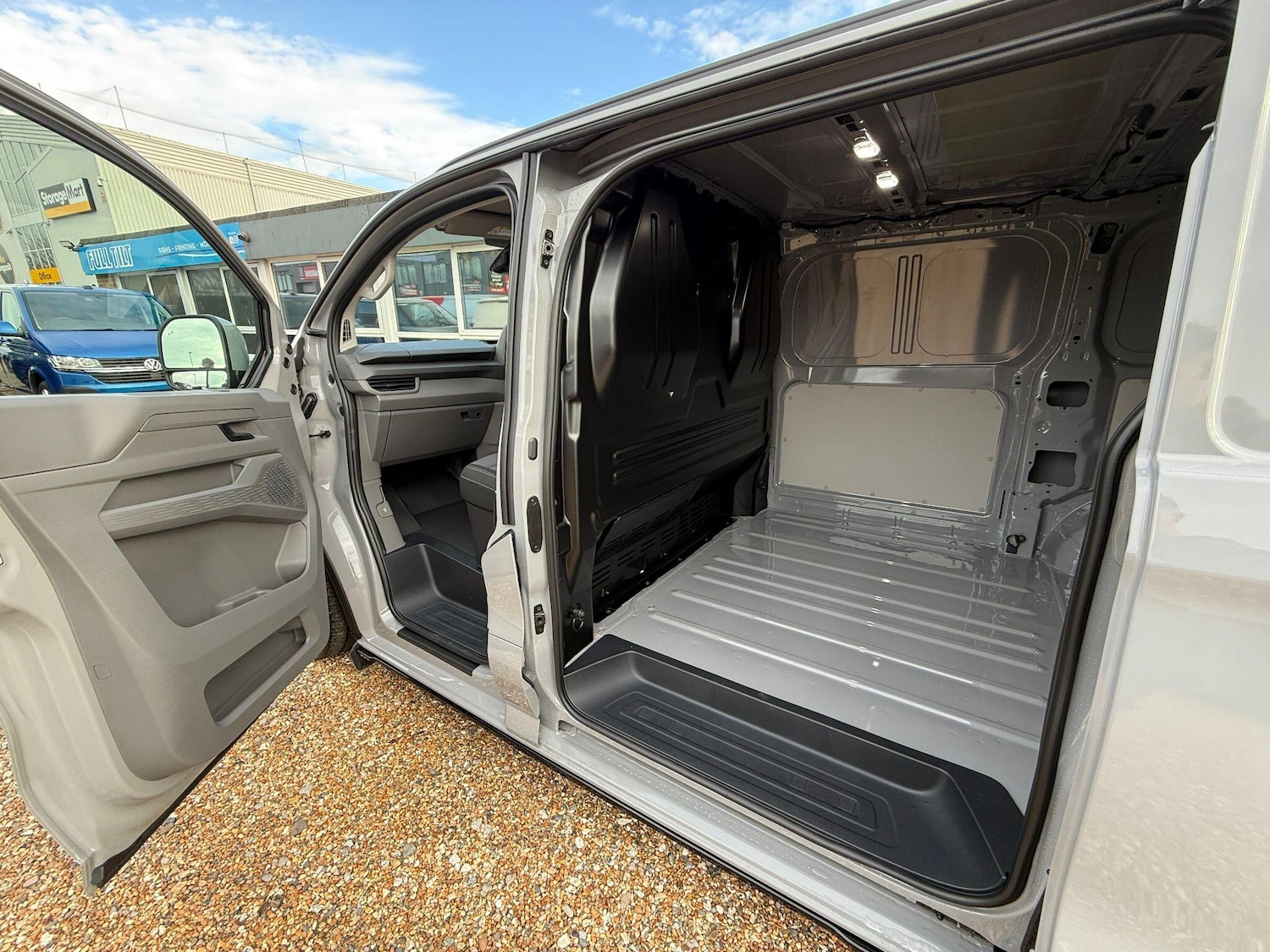 Used Volkswagen Transporter 2025 for sale - 76573722: Photo 18