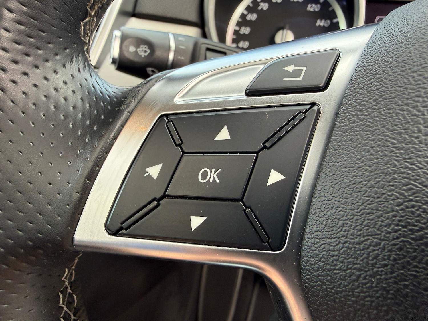 Used Mercedes-Benz M Class 2015 for sale - 76584542: Photo 15