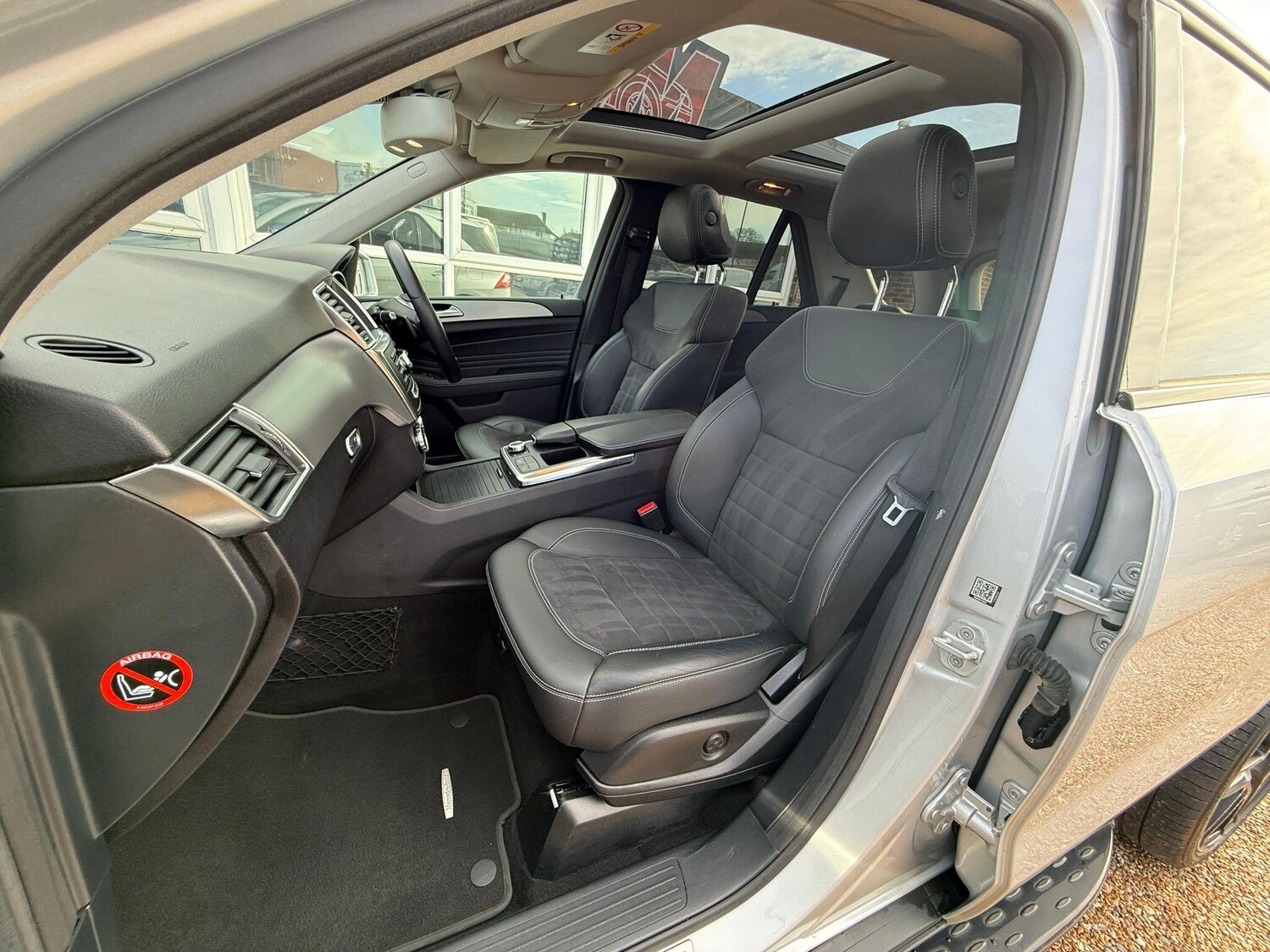 Used Mercedes-Benz M Class 2015 for sale - 76584542: Photo 5