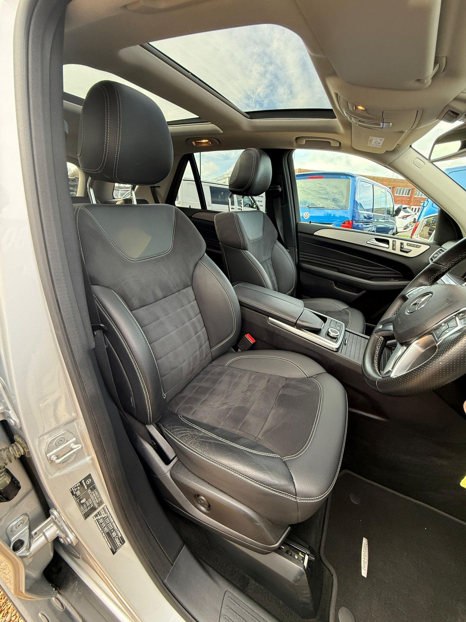 Used Mercedes-Benz M Class 2015 for sale - 76584542: Photo 9