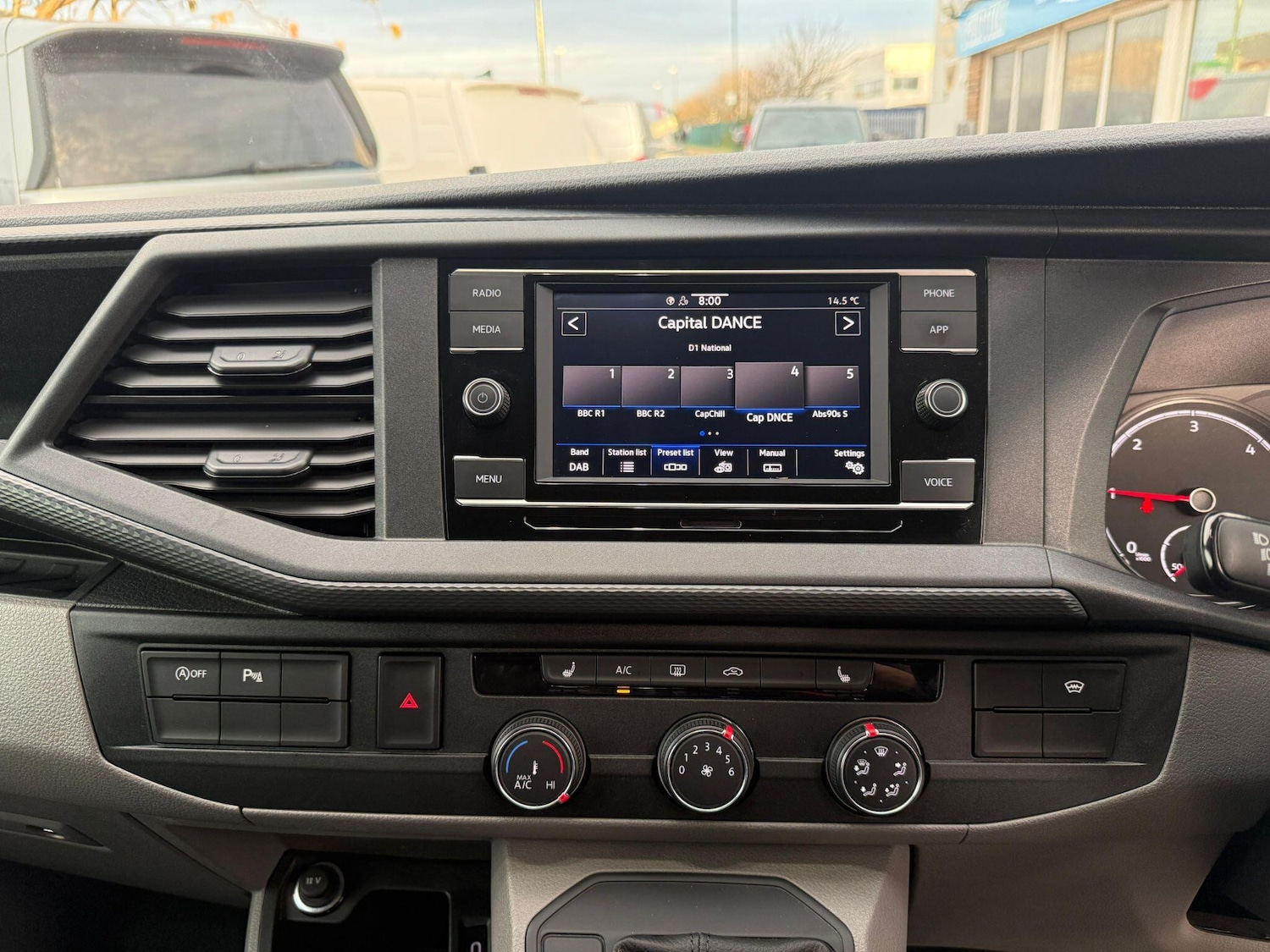 Used Volkswagen Transporter 2024 for sale - 76572466: Photo 12