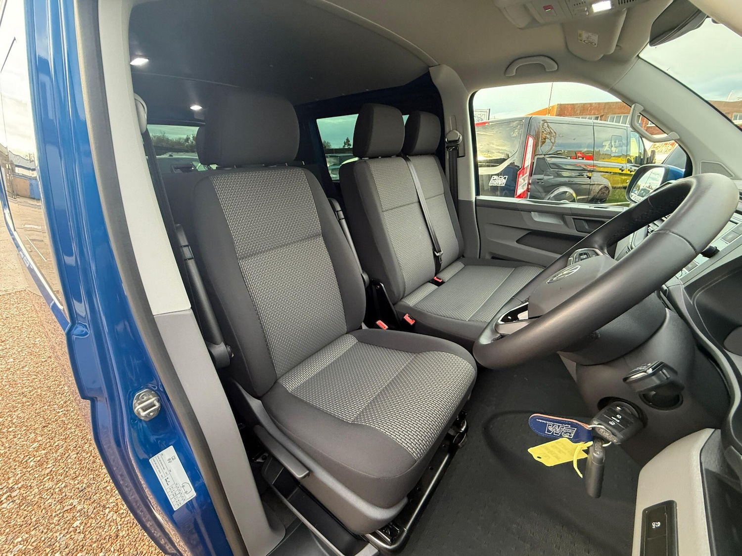 Used Volkswagen Transporter 2024 for sale - 76572466: Photo 5