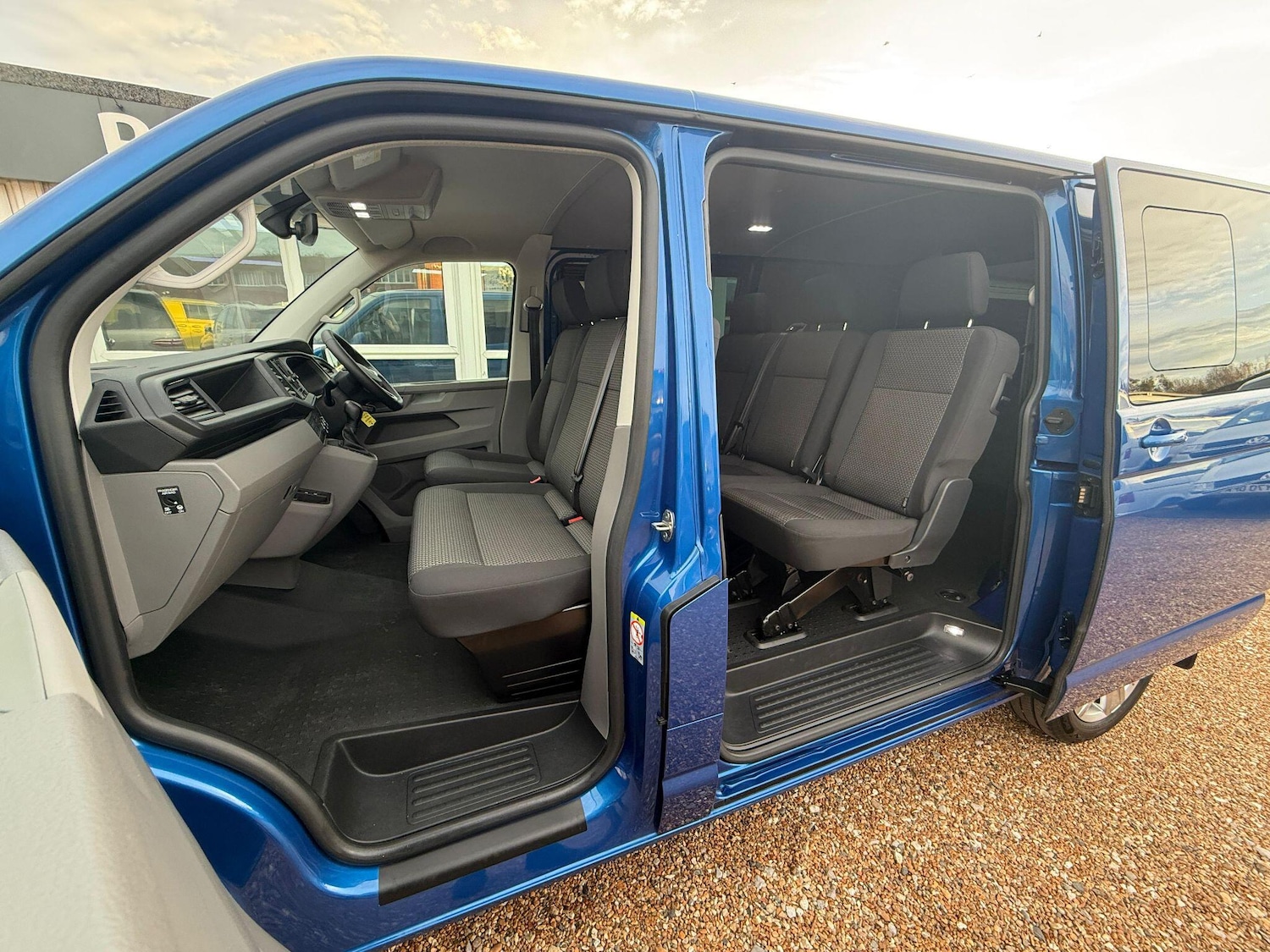 Used Volkswagen Transporter 2024 for sale - 76572466: Photo 6