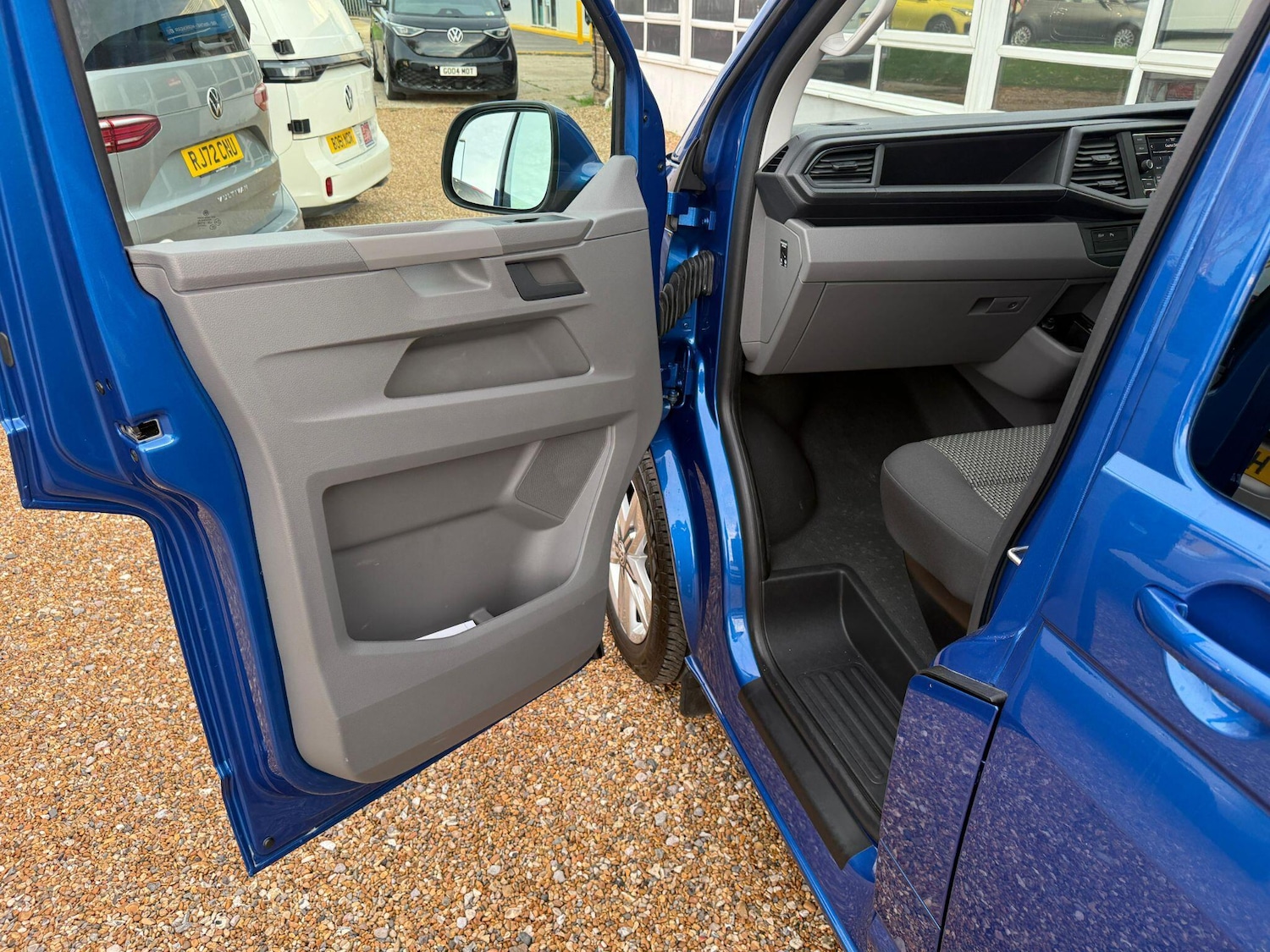 Used Volkswagen Transporter 2024 for sale - 76572466: Photo 7