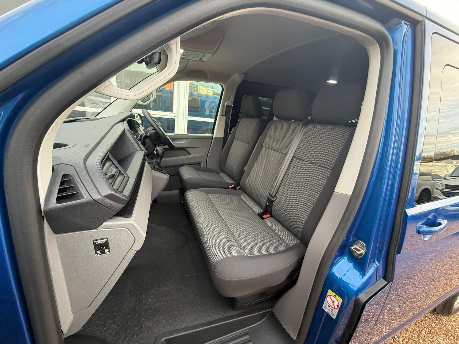 Used Volkswagen Transporter 2024 for sale - 76572466: Photo 9