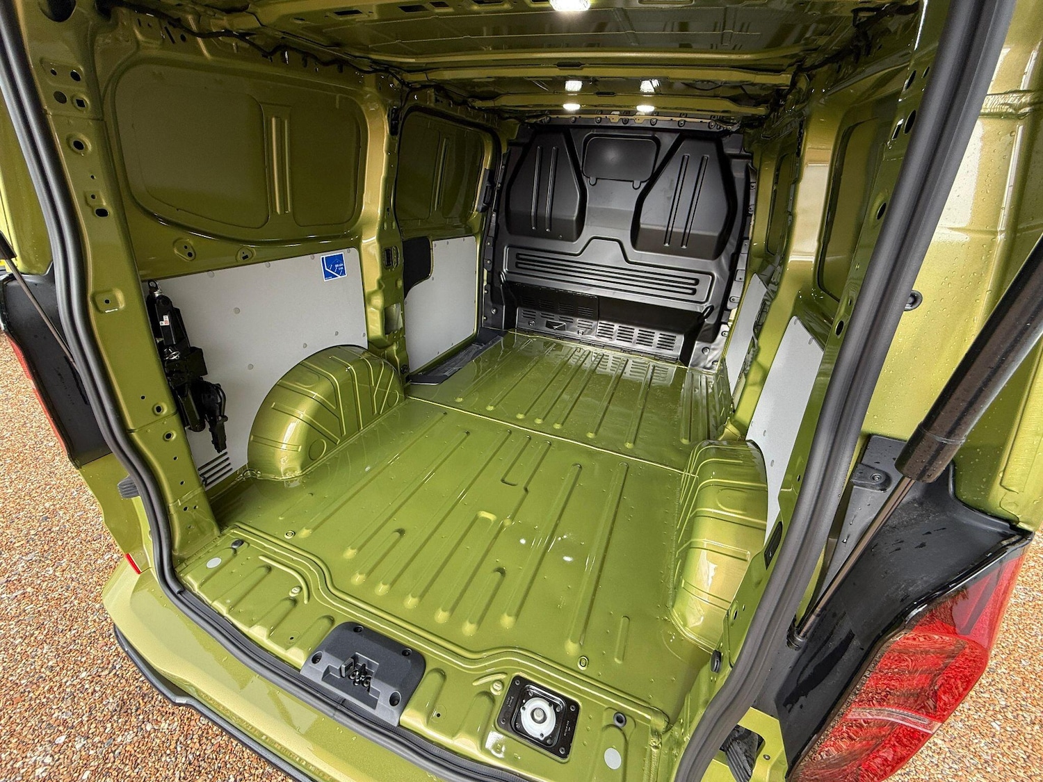 Used Volkswagen Transporter 2025 for sale - 76572597: Photo 10