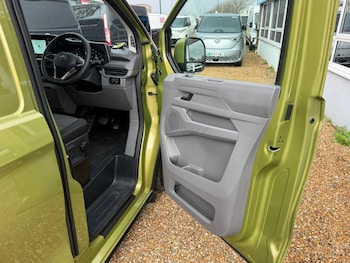 Used Volkswagen Transporter 2025 for sale - 76572597: Photo