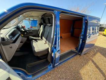 Used Volkswagen Transporter 2024 for sale - 74699409: Photo