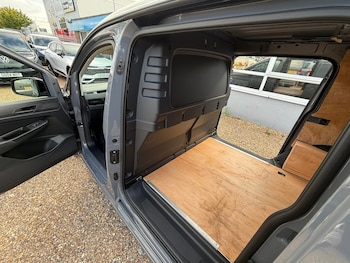 Used Volkswagen Caddy Maxi 2023 for sale - 76152650: Photo